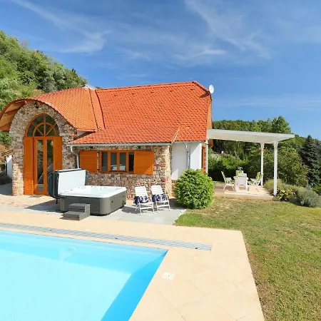 Fantastic View 01 Villa Badacsonytomaj